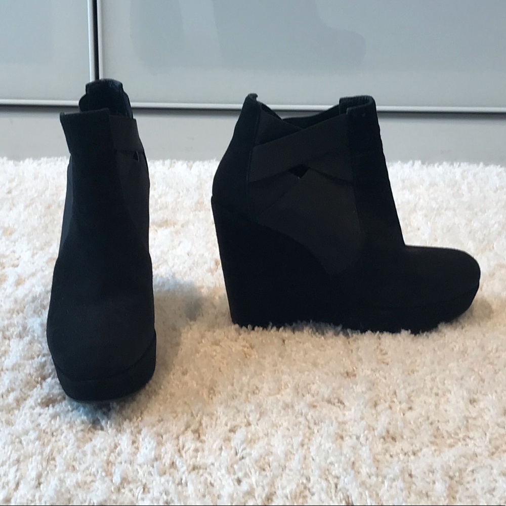 Stuart Weizmann Hayola black suede wedge bootie